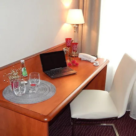 Hotel Krakus 3*