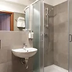 克拉库斯酒店 酒店