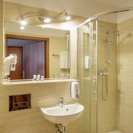 Krakus 3* Kraków