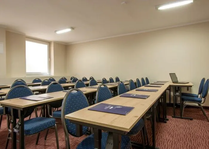 ホテル クラクス 3*