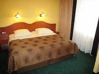 ホテル クラクス 3*