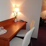 克拉库斯酒店 3*