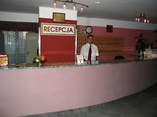 克拉库斯酒店 3*